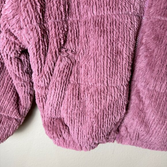 WILD FABLE Rose Pink Faux Fur Quilted Cropped Puffer Jacket Size Medium - Picture 4 of 9